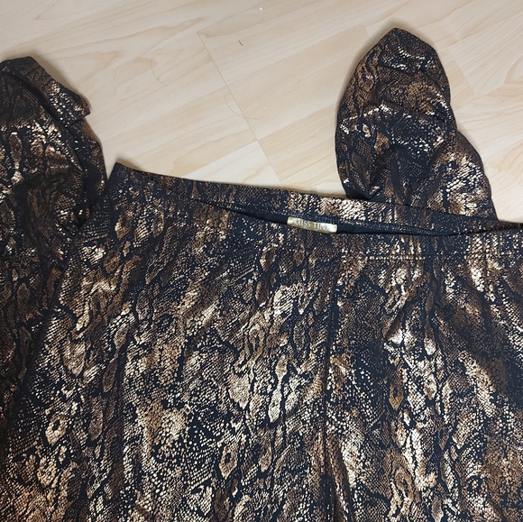 Tina Knowles Black & Gold Stretch Snakeskin Pattern Leggings - Picture 3 of 9